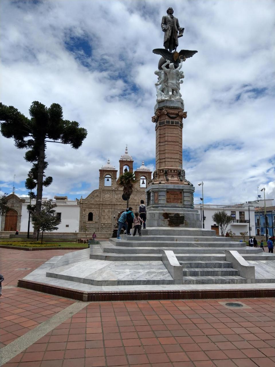 Hotel Rincon Aleman Riobamba Exterior photo